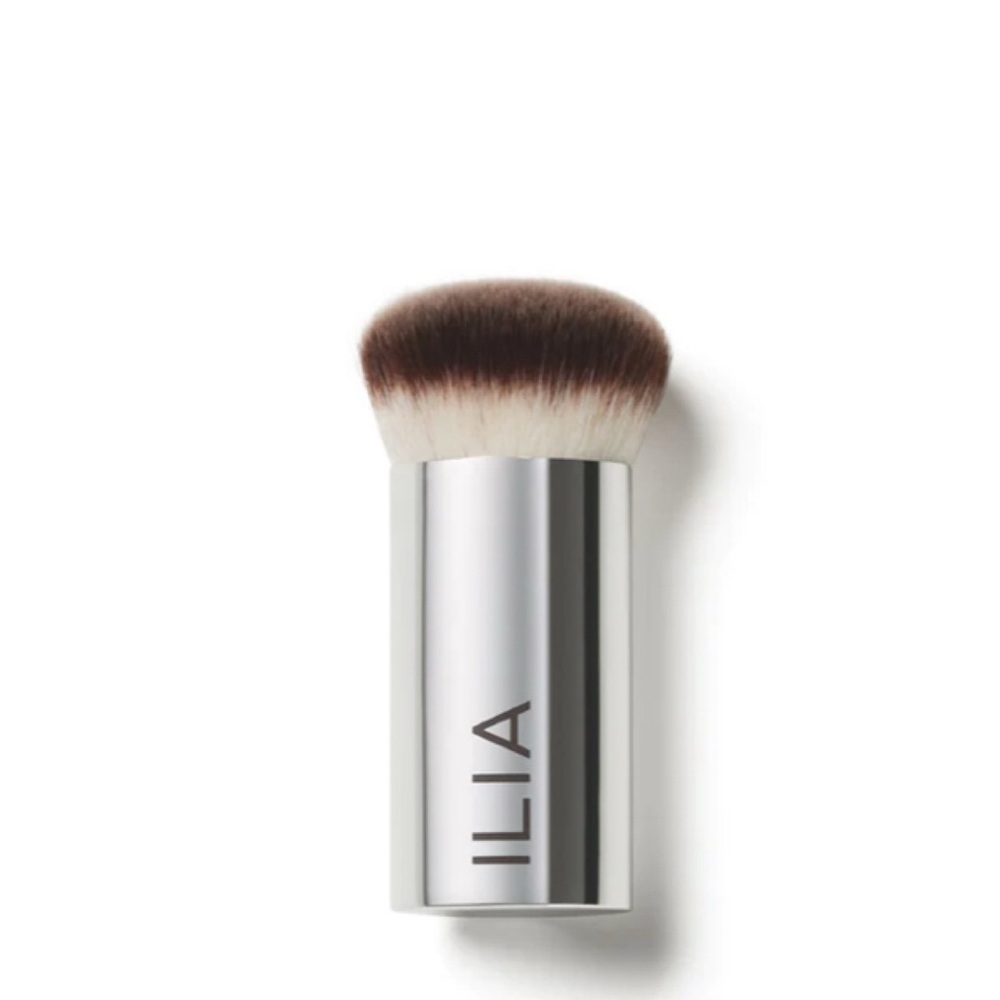 NEW✅ILIA PERFECTING BUFF BRUSH